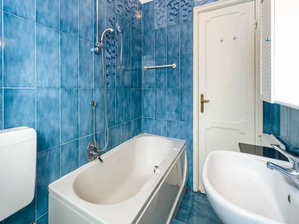 Dante Flexyrent Apartment Rapallo